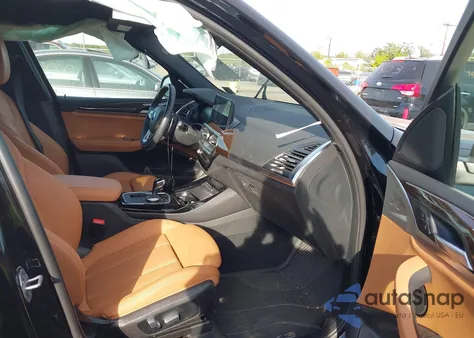 2022 BMW X3 xDrive30I z USA, uszkodzony, nr VIN 5UX53DP05N9M74053